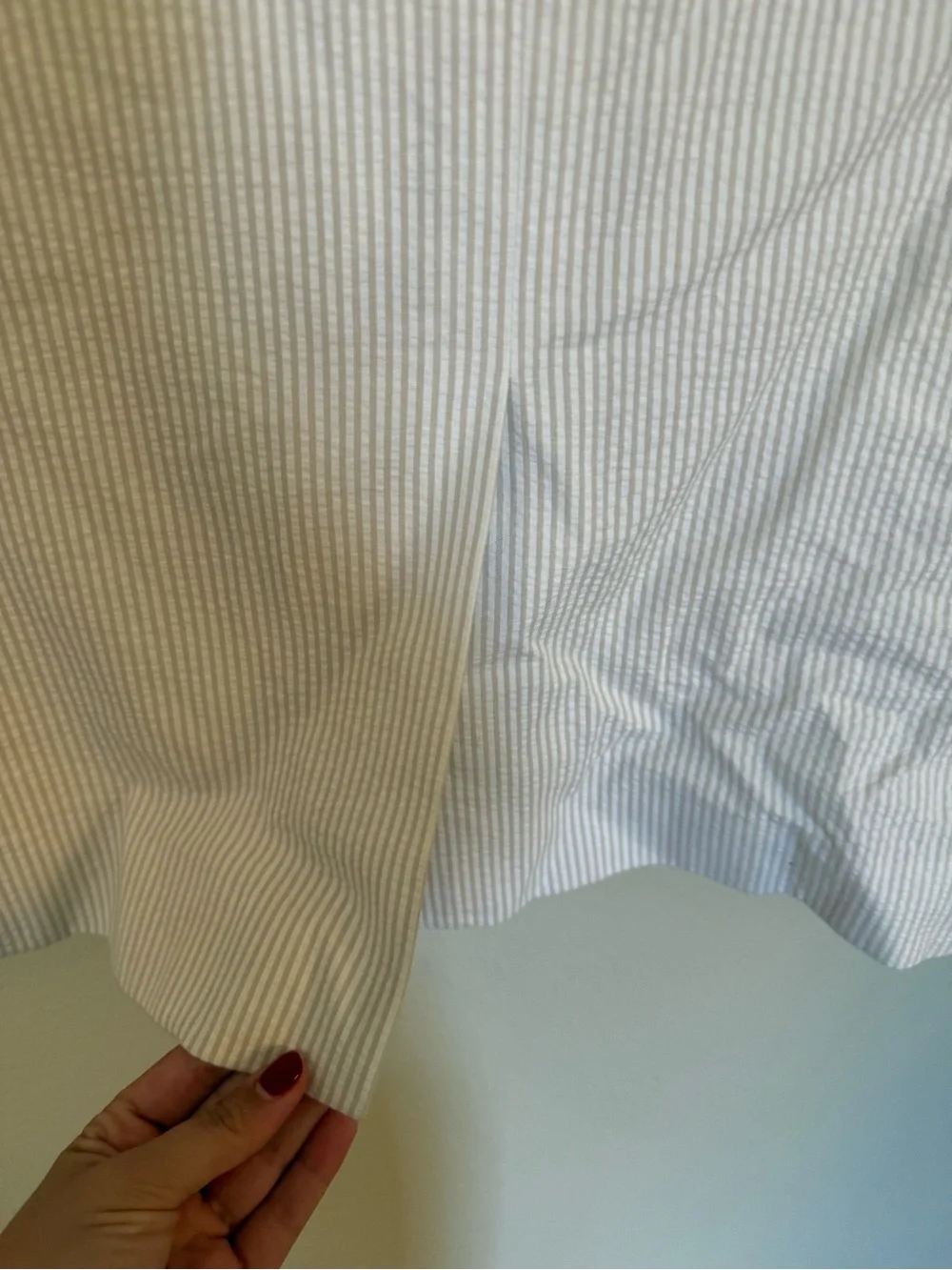 Jos A Bank 38S Men's Cream Pinstripe Blazer- Stay Cool